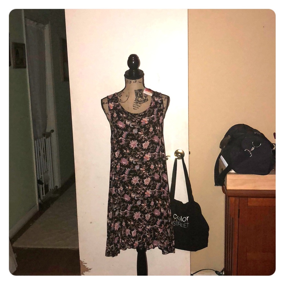 *New for Spring and Summer* Floral Shift Dress